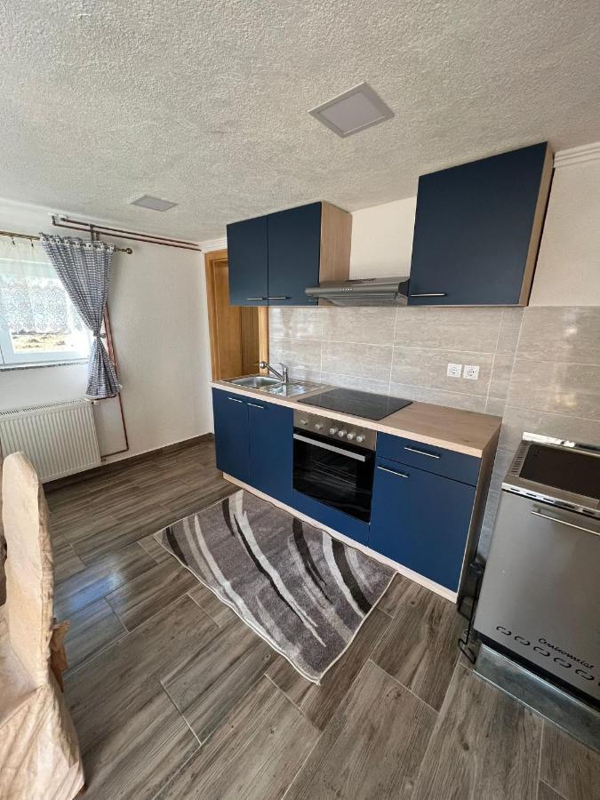 Apartmani Albatros Perusic Dış mekan fotoğraf