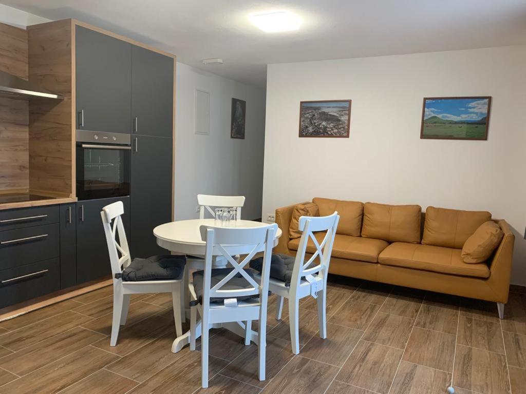 Apartmani Albatros Perusic Dış mekan fotoğraf