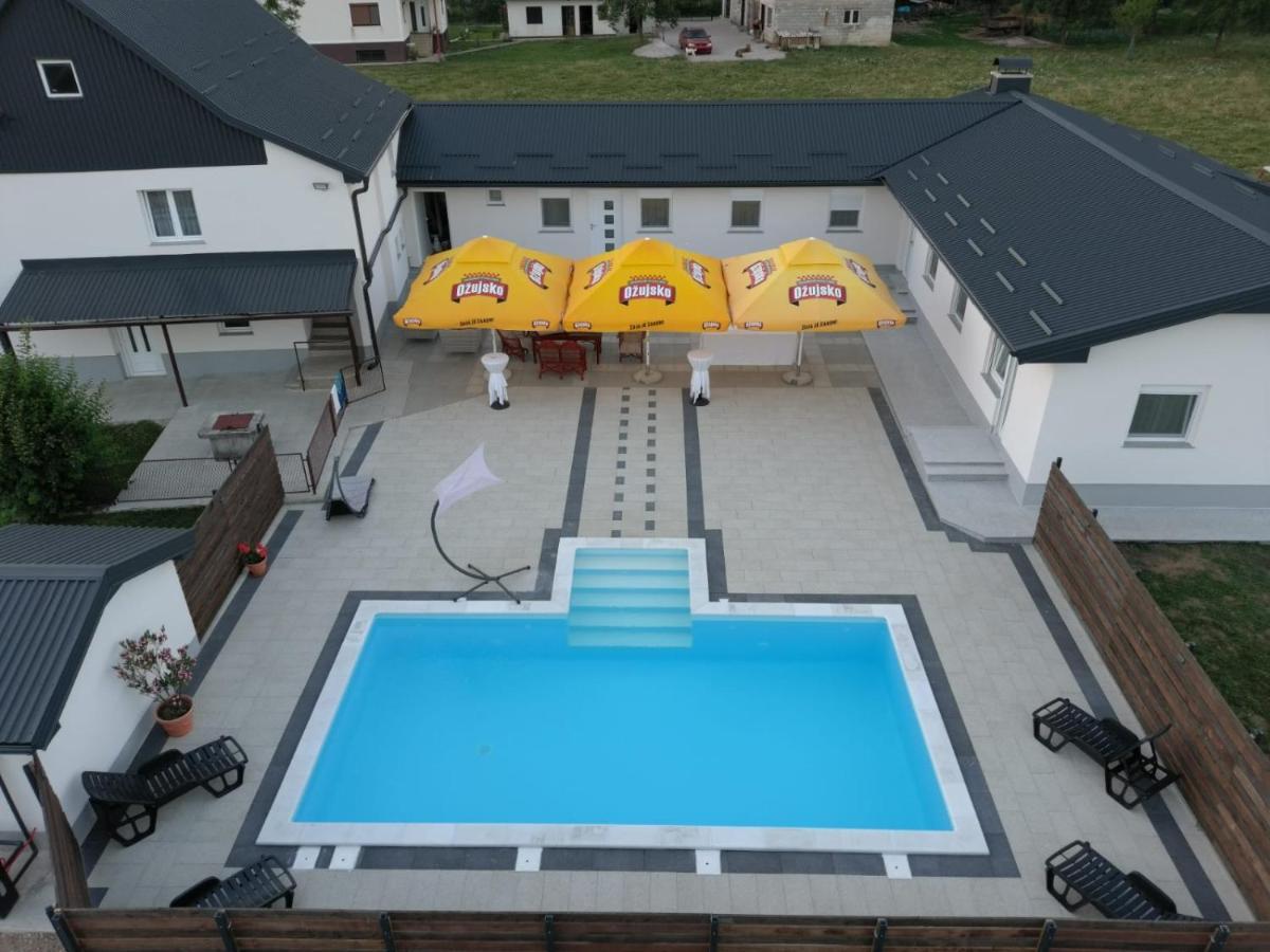 Apartmani Albatros Perusic Dış mekan fotoğraf