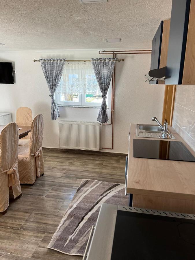 Apartmani Albatros Perusic Dış mekan fotoğraf