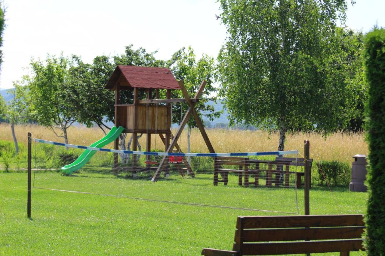 Apartmani Albatros Perusic Dış mekan fotoğraf