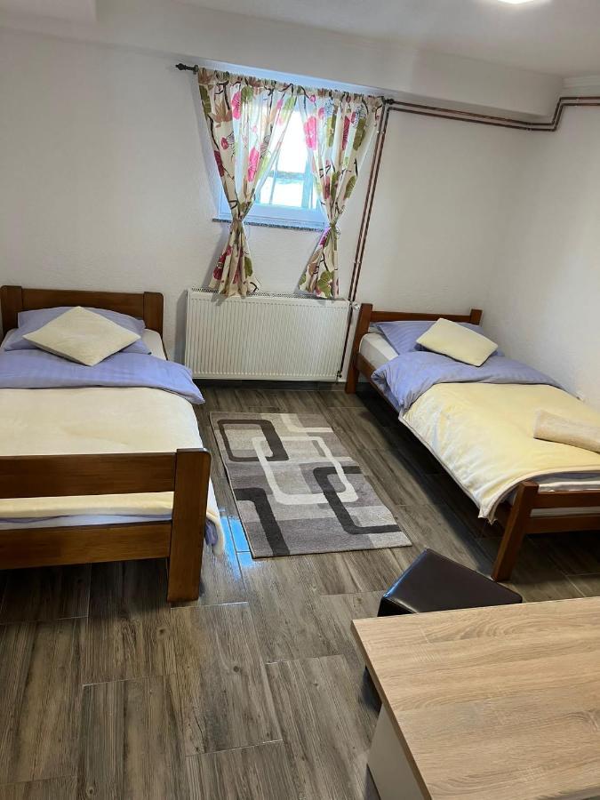 Apartmani Albatros Perusic Dış mekan fotoğraf