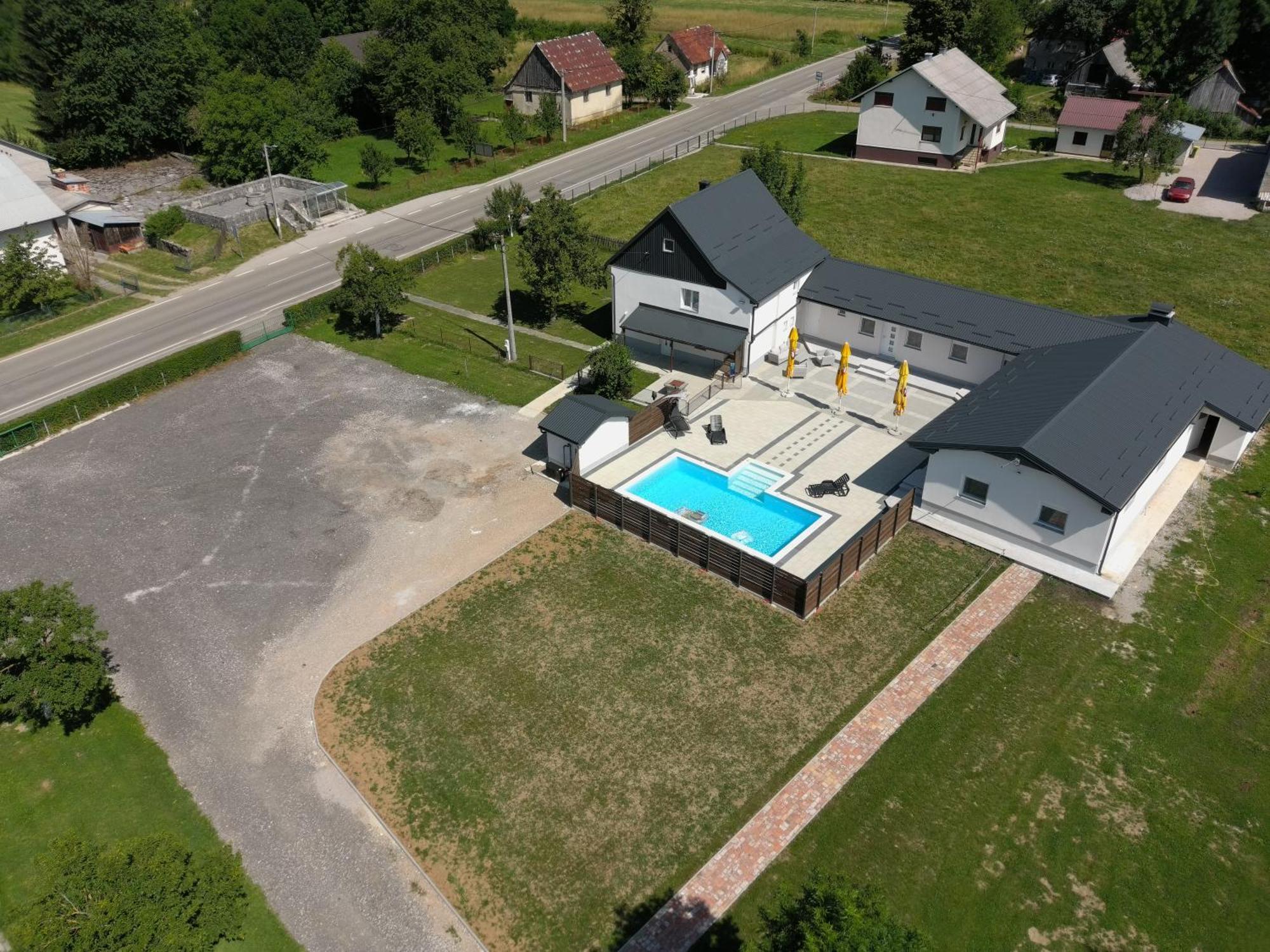 Apartmani Albatros Perusic Dış mekan fotoğraf